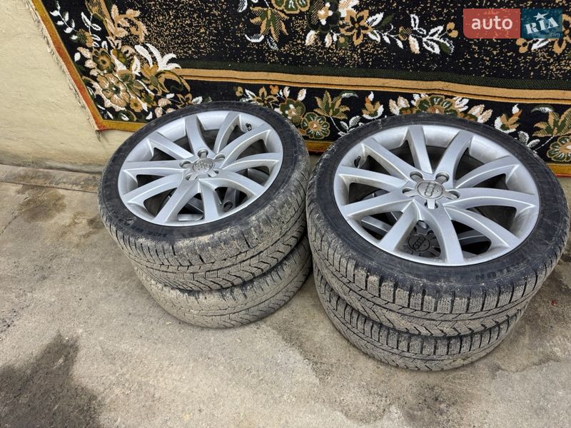 Седан Audi A4 2012 в Лубнах