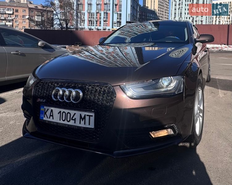 Седан Audi A4 2014 в Киеве