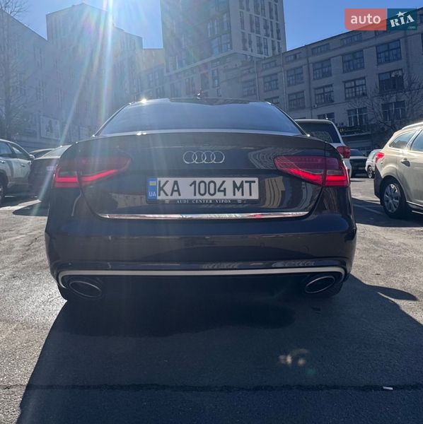 Седан Audi A4 2014 в Киеве