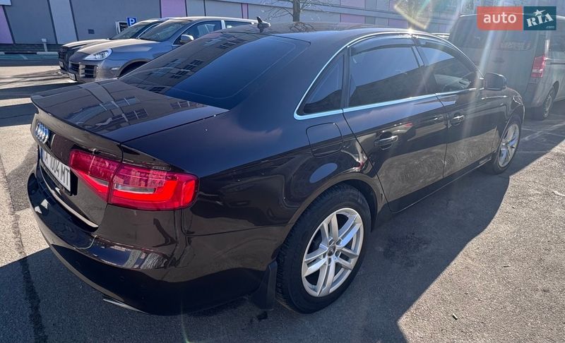 Седан Audi A4 2014 в Киеве