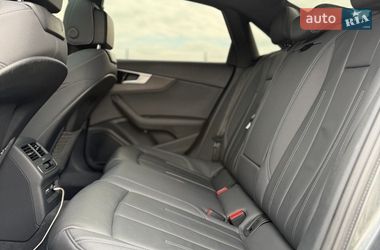 Седан Audi A4 2023 в Мукачево