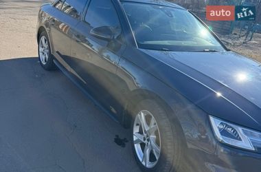 Седан Audi A4 2018 в Кременчуге