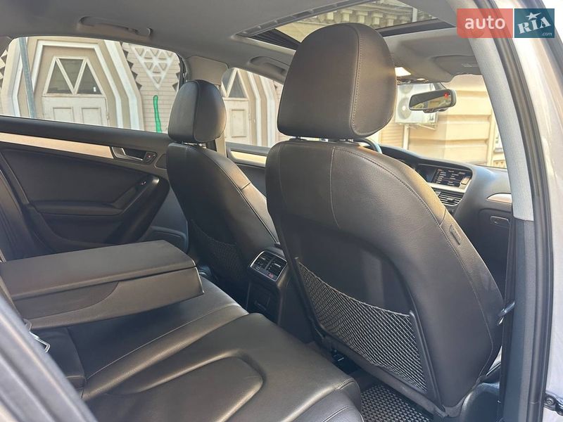 Седан Audi A4 2015 в Киеве