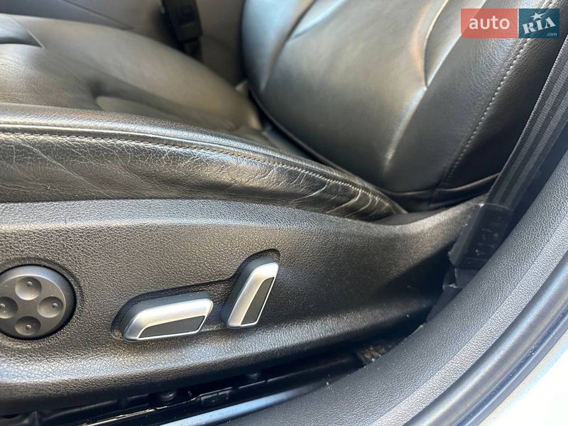 Седан Audi A4 2015 в Киеве