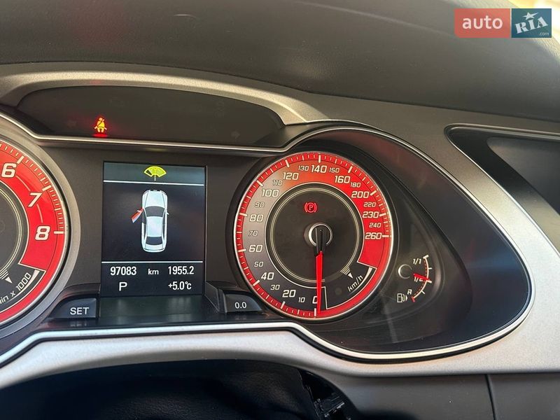 Седан Audi A4 2015 в Киеве