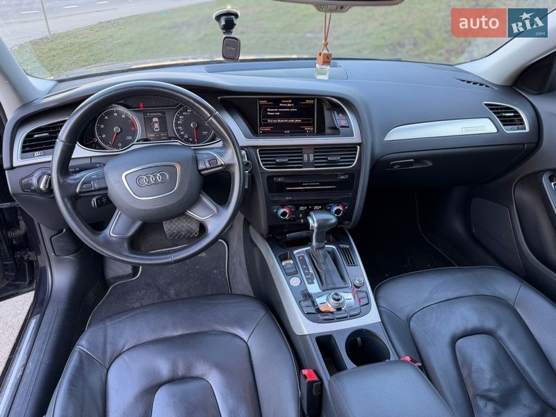 Седан Audi A4 2013 в Києві