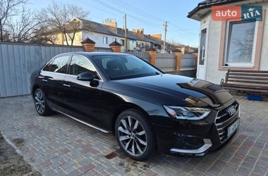 Седан Audi A4 2020 в Карловке