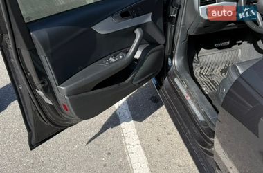 Седан Audi A4 2018 в Виннице