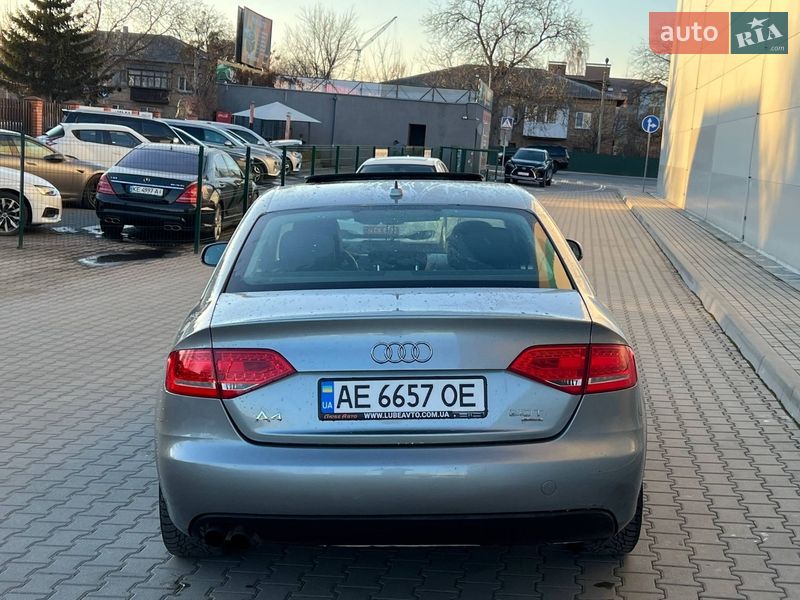 Седан Audi A4 2010 в Киеве