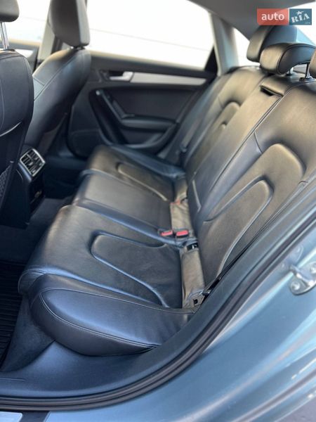 Седан Audi A4 2010 в Киеве