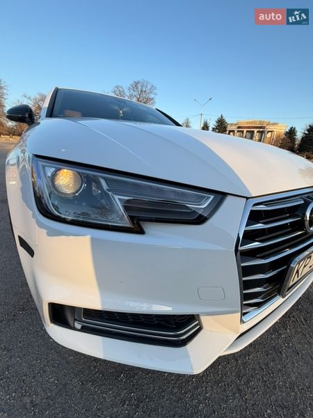 Седан Audi A4 2018 в Запорожье