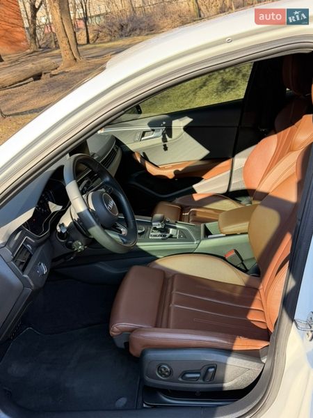 Седан Audi A4 2018 в Запорожье