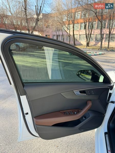 Седан Audi A4 2018 в Запорожье