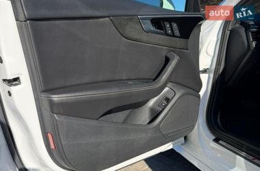 Седан Audi A4 2022 в Полтаве