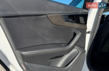 Седан Audi A4 2022 в Полтаве