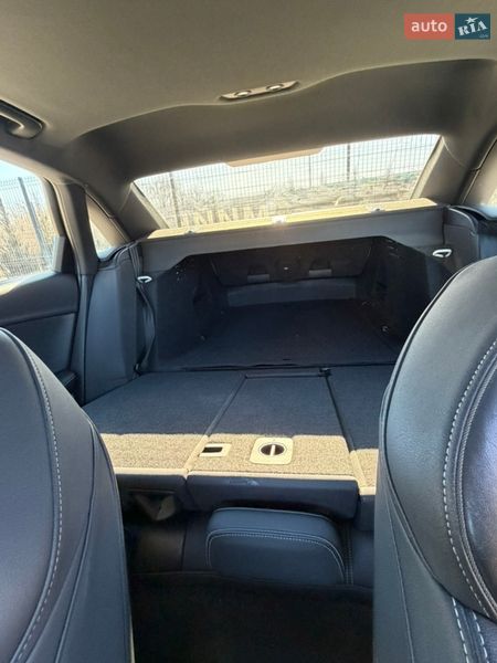 Седан Audi A4 2022 в Полтаві