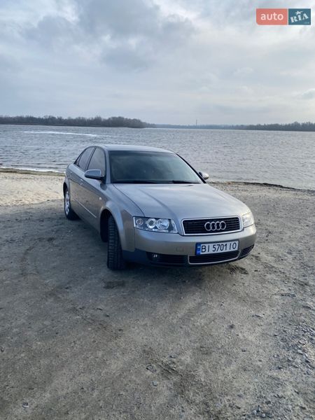Седан Audi A4 2003 в Кременчуці