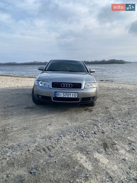 Седан Audi A4 2003 в Кременчуці
