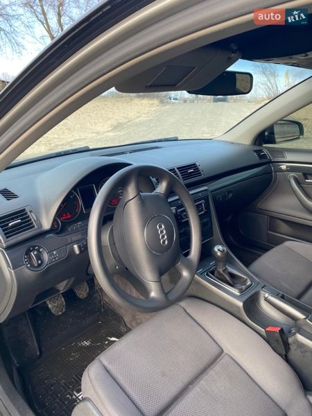 Седан Audi A4 2003 в Кременчуці