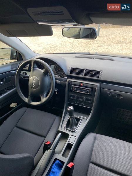 Седан Audi A4 2003 в Кременчуці