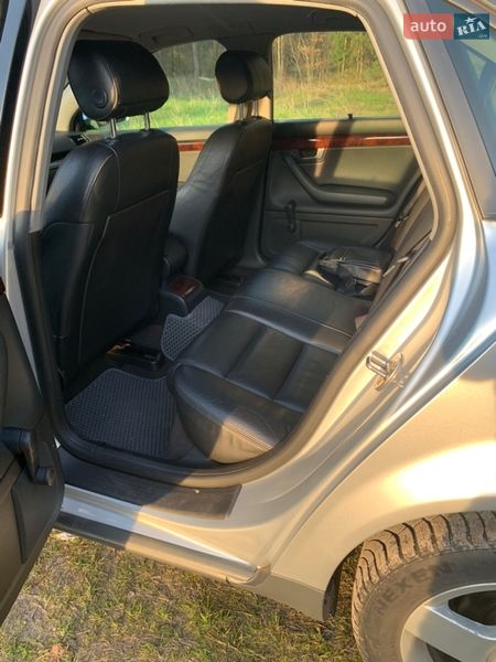Седан Audi A4 2002 в Ичне