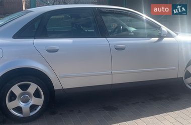 Седан Audi A4 2002 в Ичне