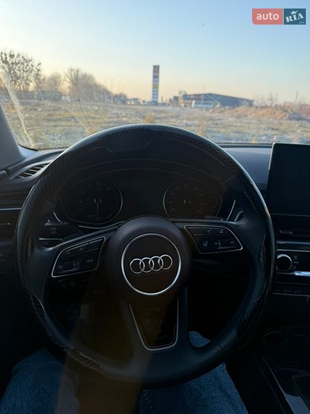 Седан Audi A4 2023 в Золочеве