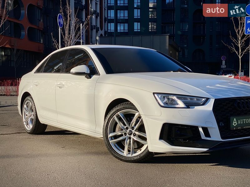 Седан Audi A4 2016 в Киеве