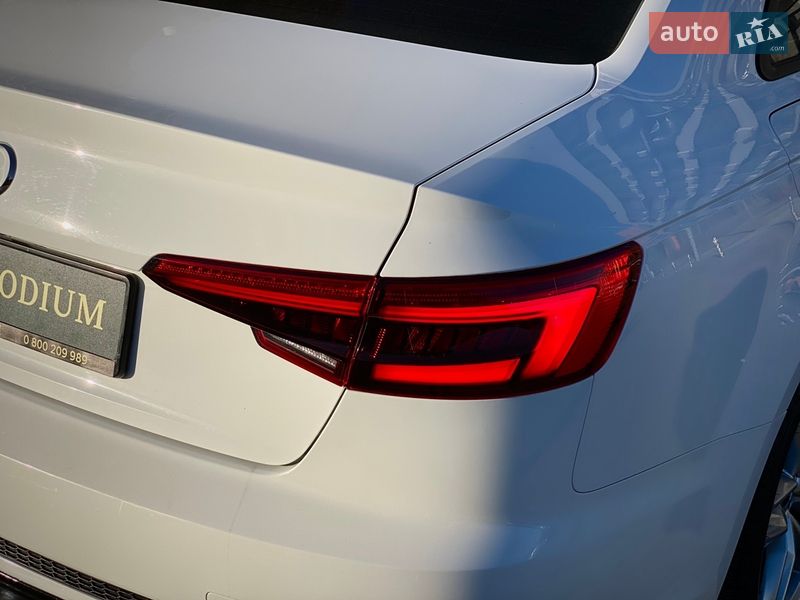 Седан Audi A4 2016 в Киеве