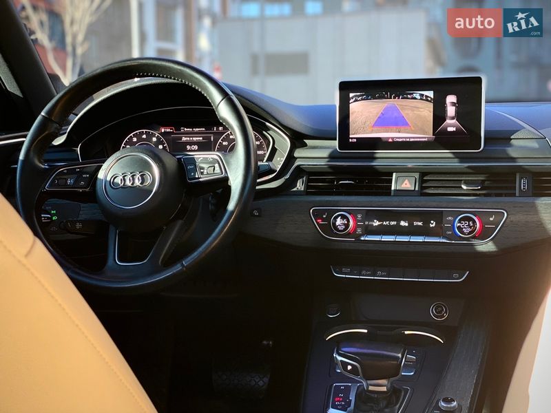 Седан Audi A4 2016 в Киеве