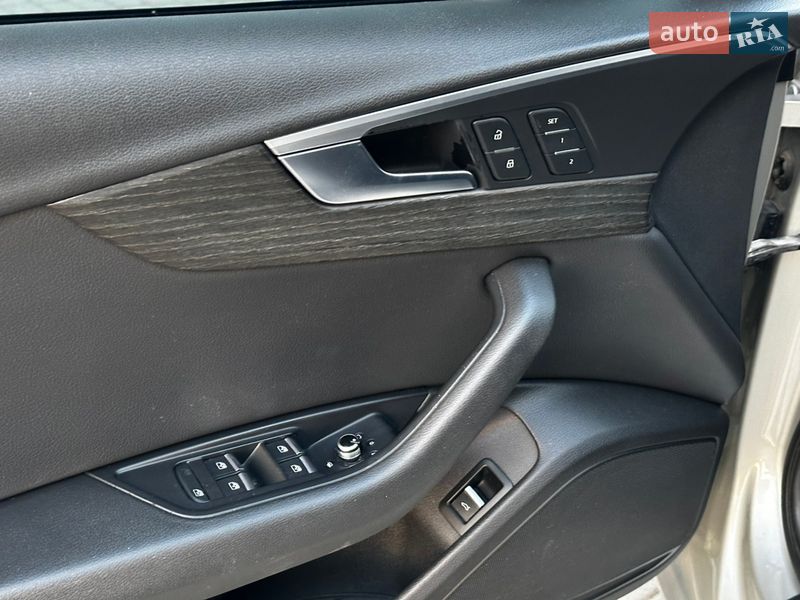 Седан Audi A4 2017 в Львові