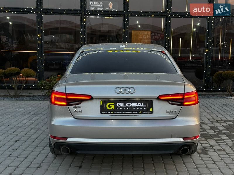 Седан Audi A4 2017 в Львові