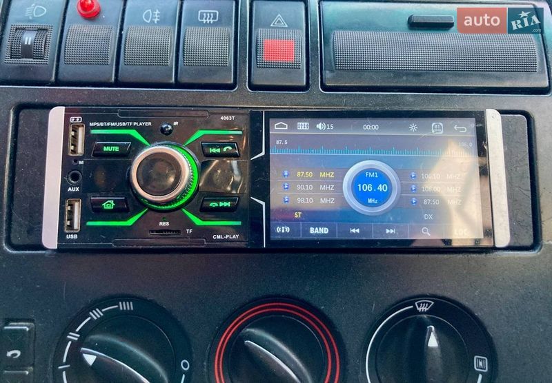 Седан Audi A4 1995 в Здолбуніві