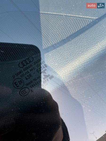 Седан Audi A4 2017 в Чернігові