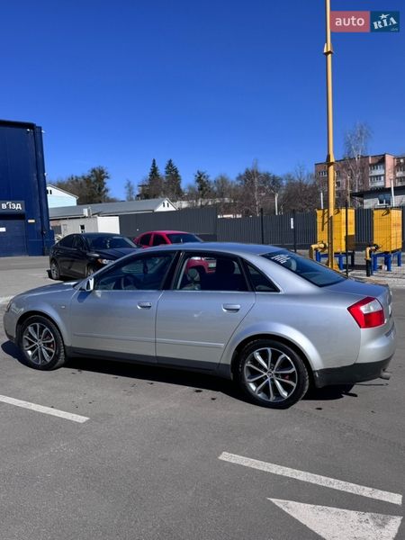 Седан Audi A4 2000 в Обухове