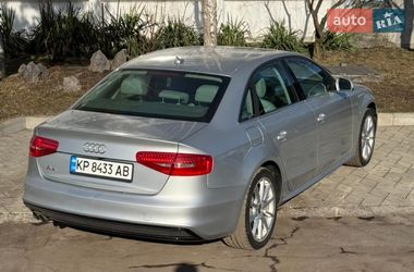 Седан Audi A4 2014 в Кременчуге