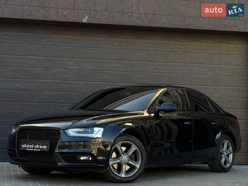 Седан Audi A4 2013 в Миколаєві