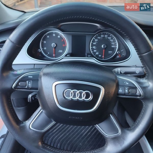 Седан Audi A4 2013 в Пирятине