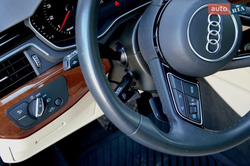 Седан Audi A4 2023 в Житомирі