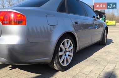 Седан Audi A4 2005 в Надворной