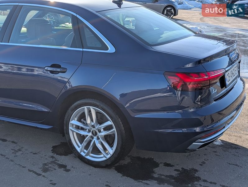 Седан Audi A4 2020 в Чернигове