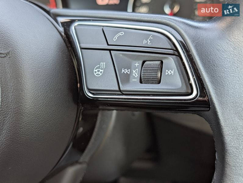 Седан Audi A4 2020 в Чернигове