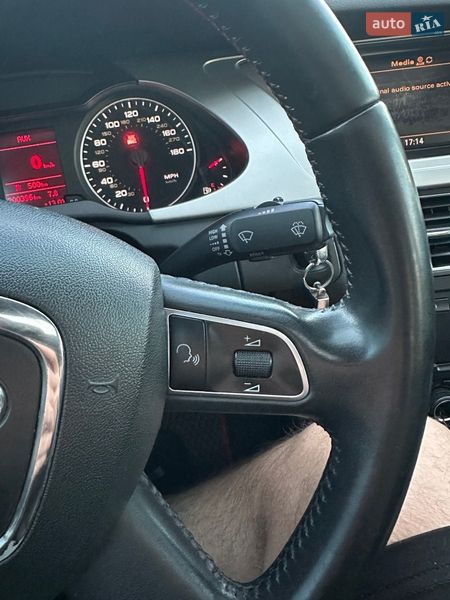 Седан Audi A4 2011 в Днепре