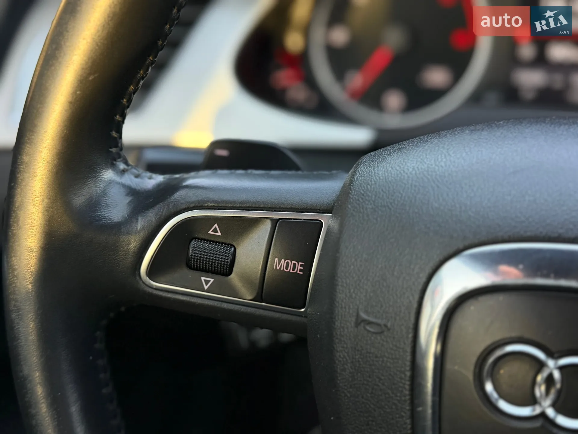 2011 Audi A4 - мініатюра 29