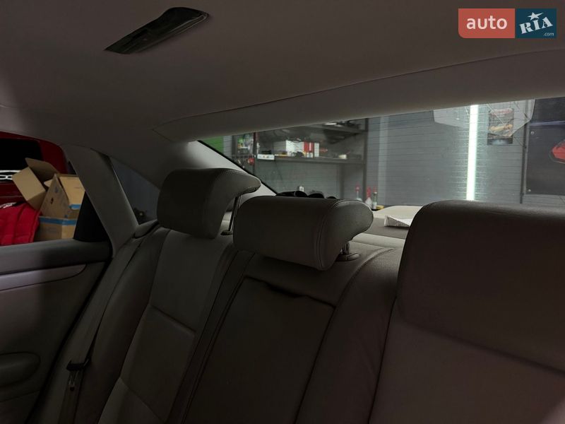 Седан Audi A4 2005 в Надвірній