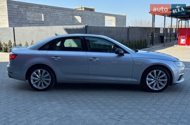 Седан Audi A4 2015 в Дубні