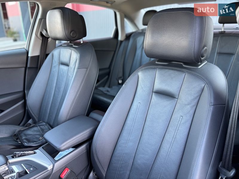 Седан Audi A4 2015 в Дубно