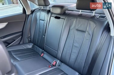 Седан Audi A4 2015 в Дубні