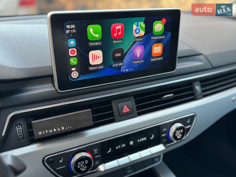 Седан Audi A4 2015 в Дубно