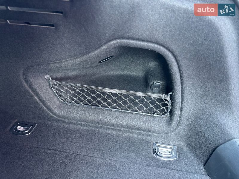 Седан Audi A4 2015 в Дубні